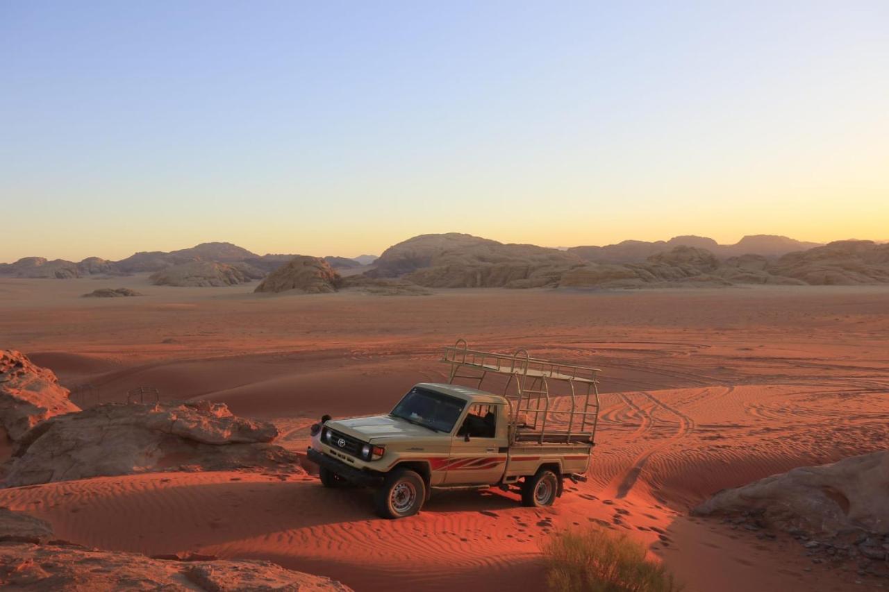 Desert Moon Camp ワディ ・ラム エクステリア 写真